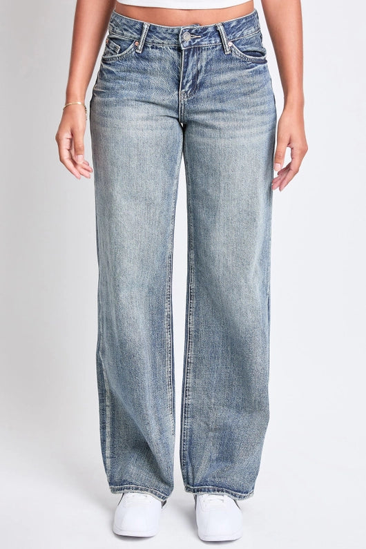 Nova Low-Rise Vintage Jeans