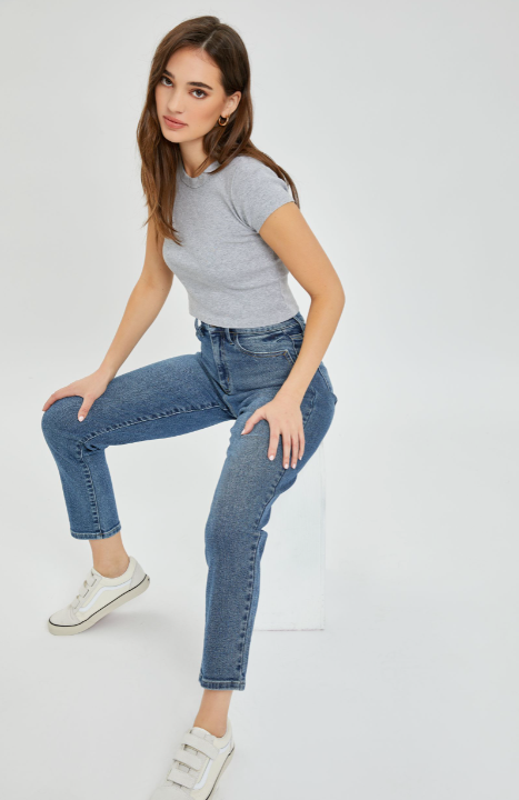 Eva High Rise Mom Jean