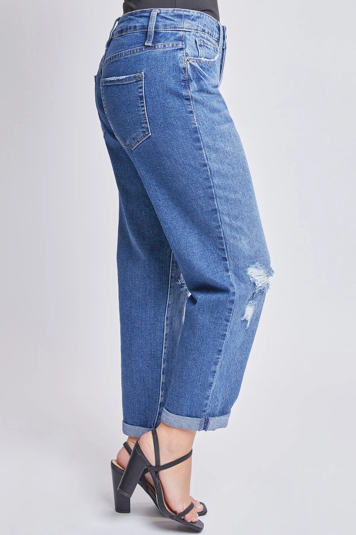Carly Mid-Rise Boyfriend Jean